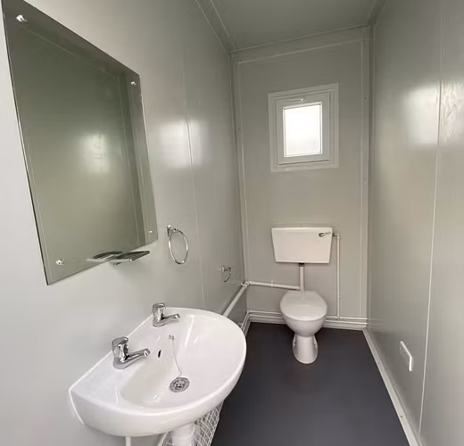 20×8 unisex portable toilet block – 5 separate areas thumbnail 2