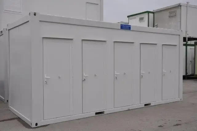 20×8 building with three toilets and two showers – ideal for camp site