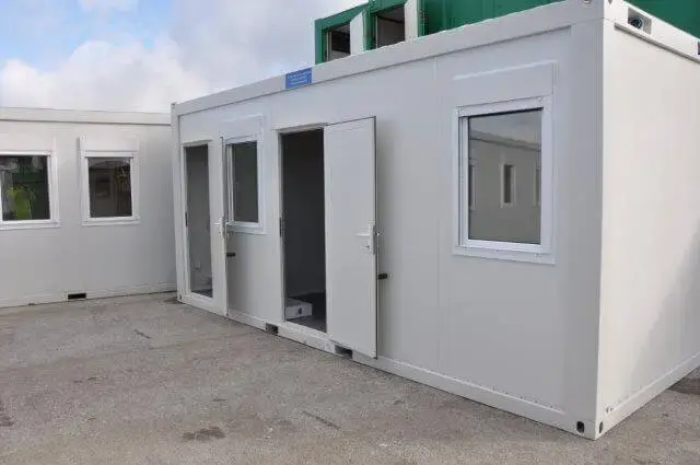single portable office with toilet