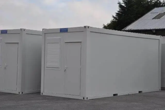 20′ x 8′ portable sleeper unit