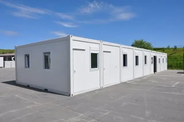 nine bay open plan modular building