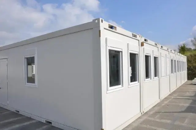 seven bay open plan modular building